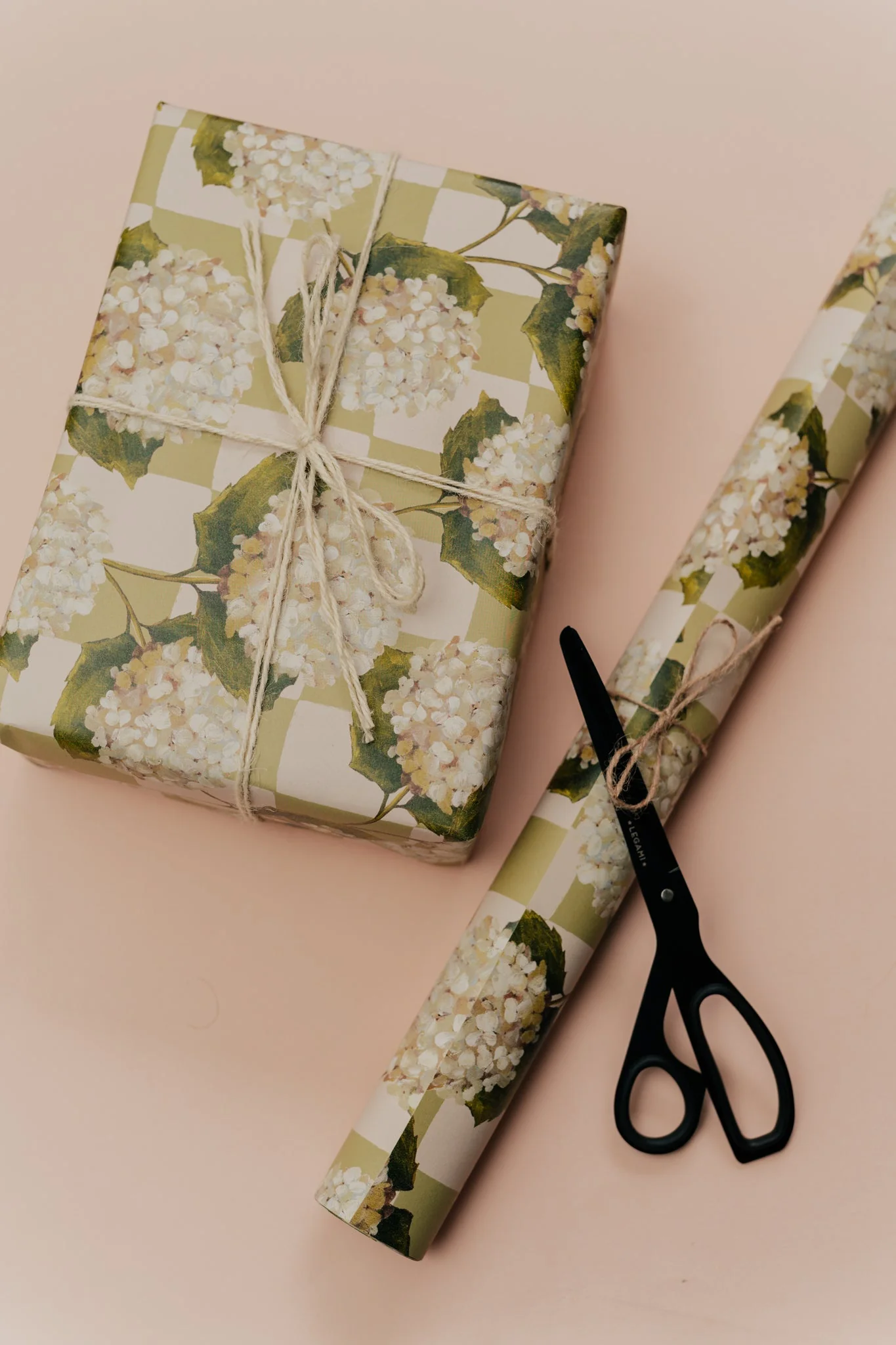 Wrapping Paper | Poppies, Daisies & Hydrangeas (4 sheets) - Image 5