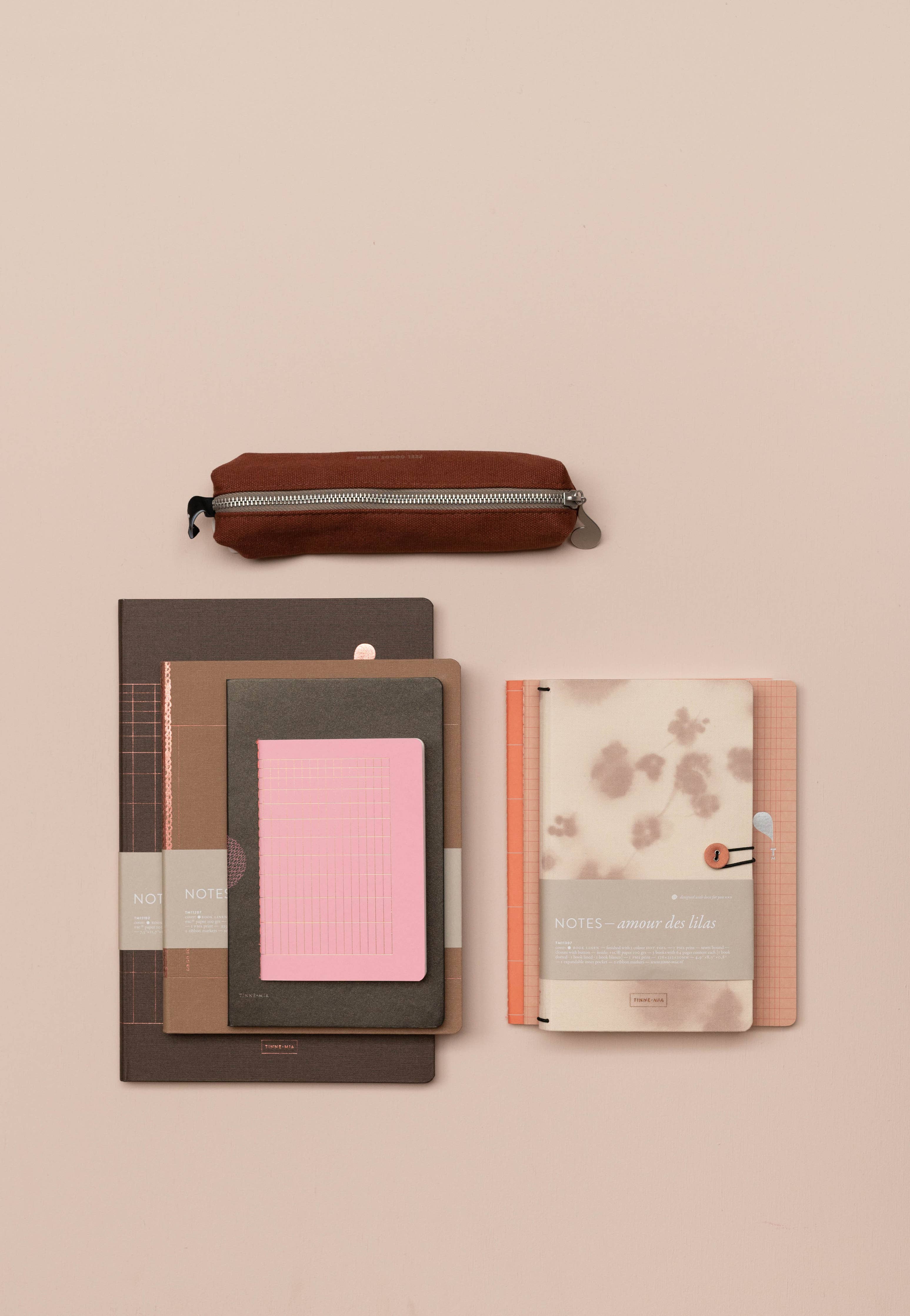 Linen notebook A4 -  Grey with Pink Foil - Image 3