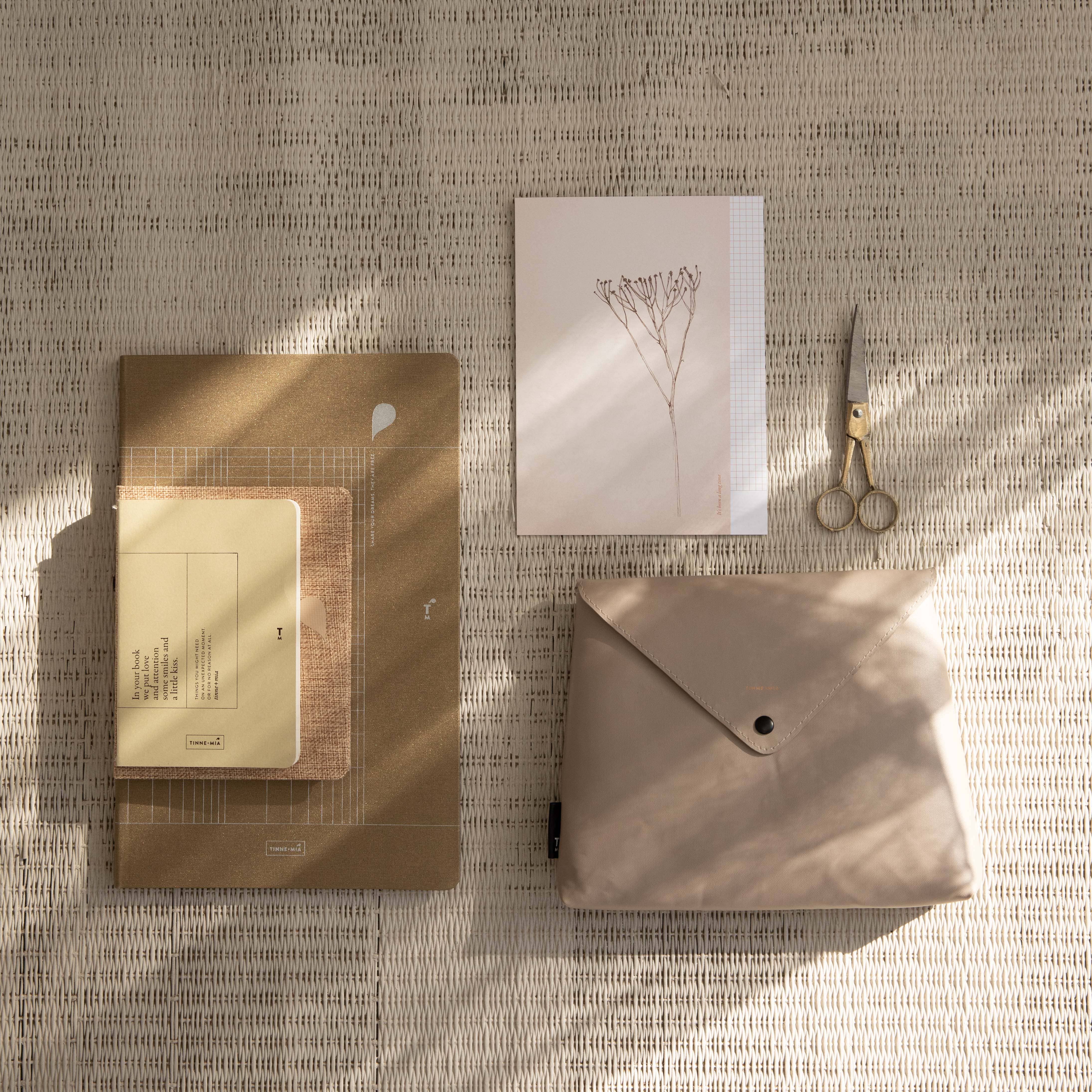 Linen notebook A4 - Linen -  Hazel - Image 4